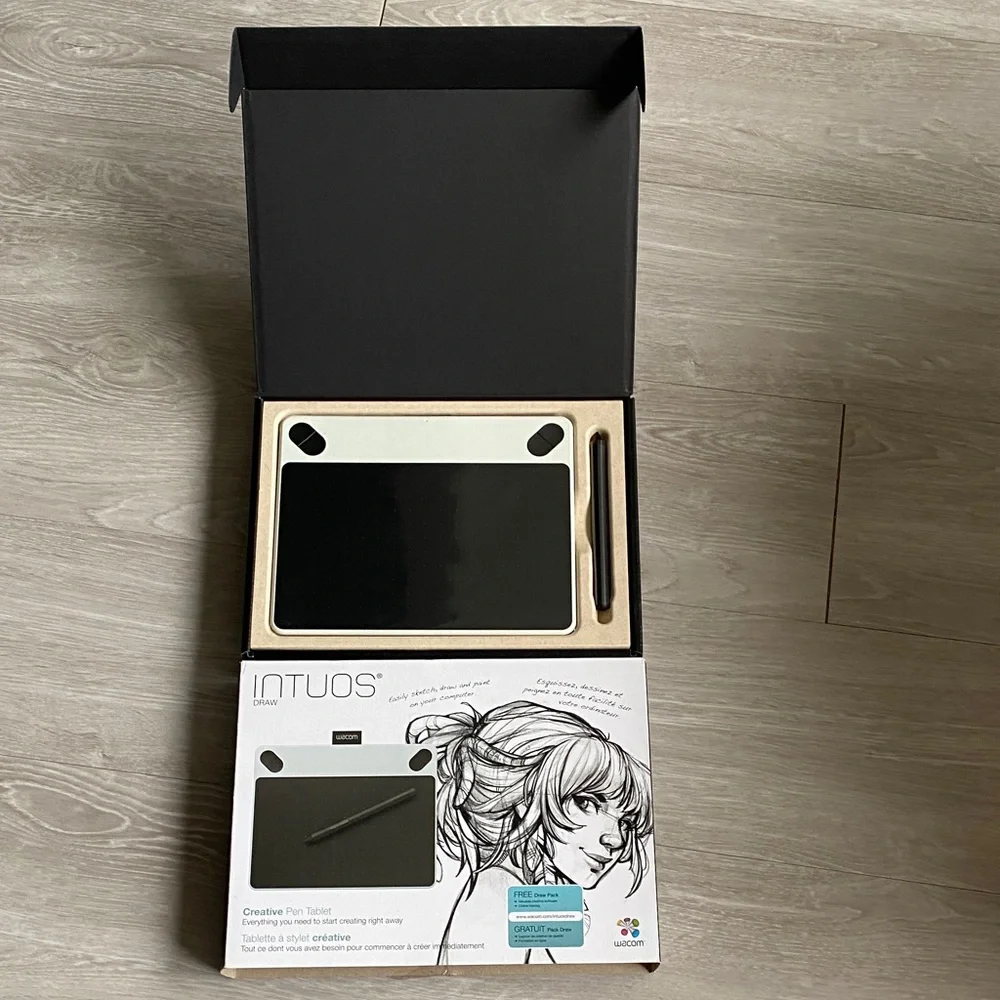 Wacom Intuos Creative Pen Tablet - Black